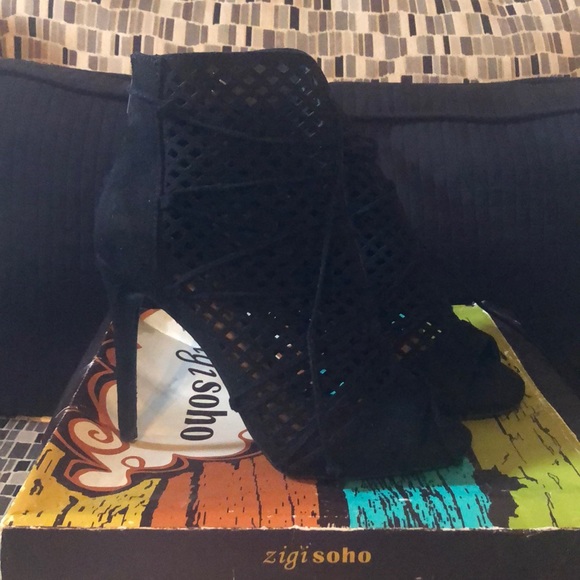 Brand New Soho - Picture 2 of 2